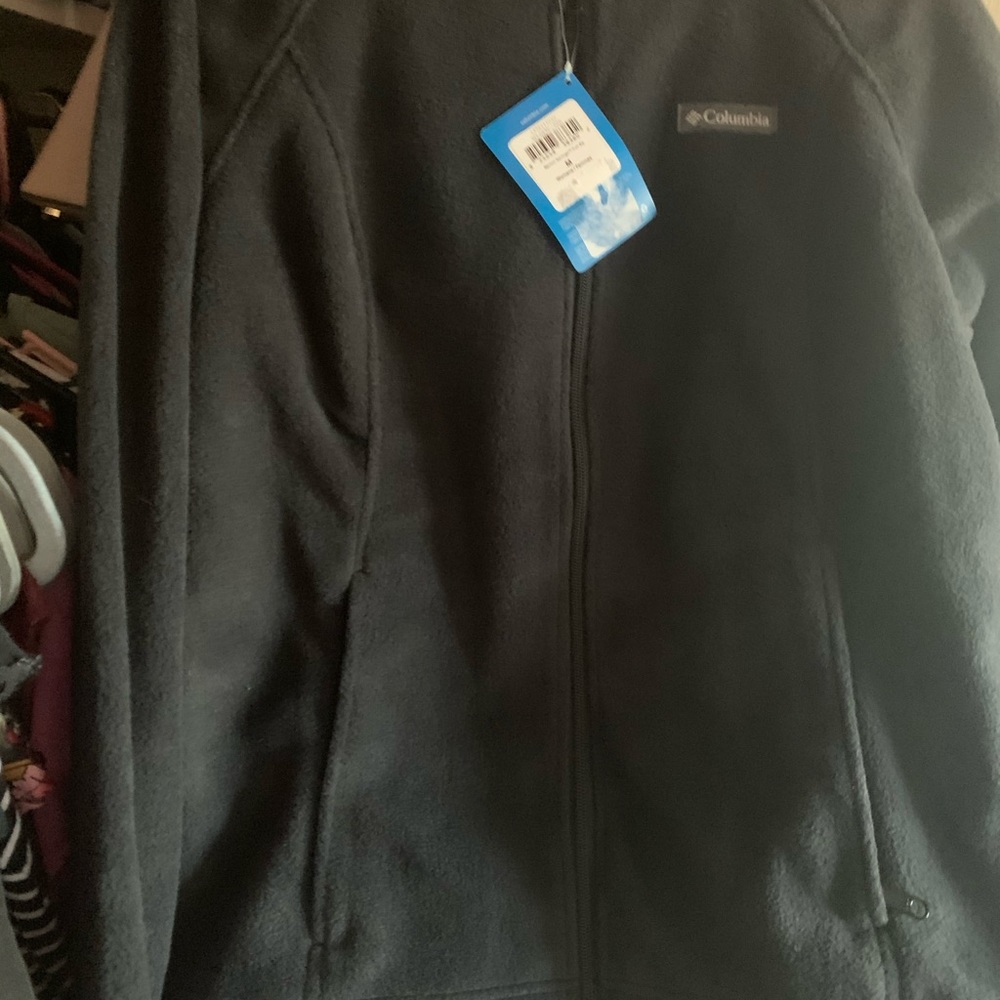 Size M brand new Columbia‼️‼️